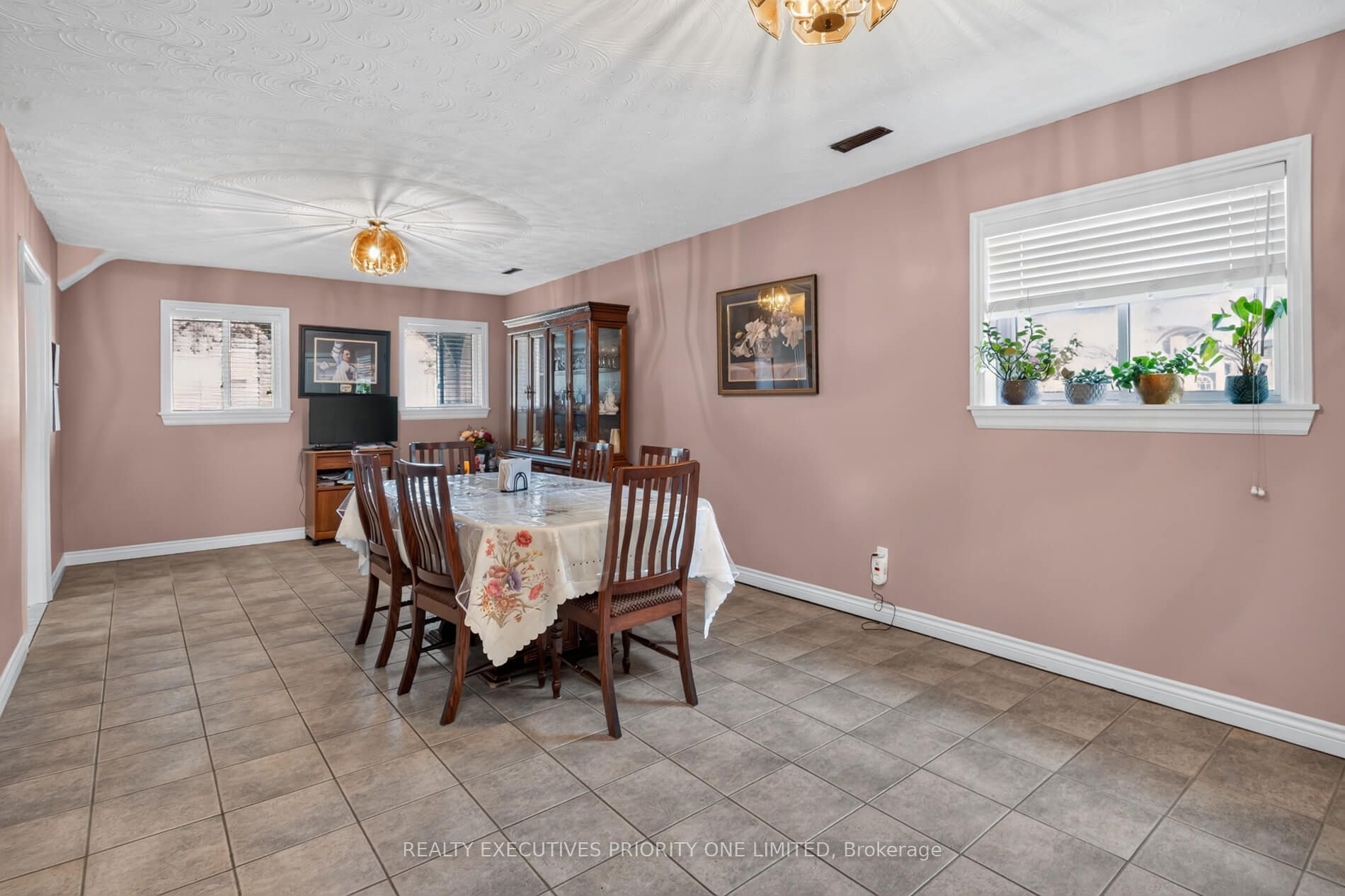 355 Glen Park Avenue Property Photo 20