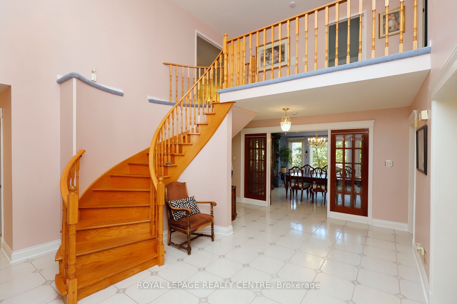 5680 Oldcastle Crescent Property Photo 5