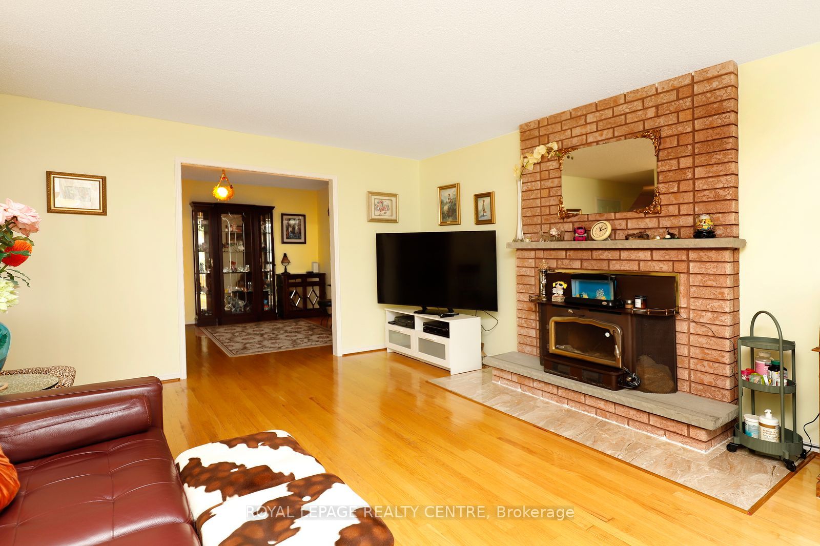5680 Oldcastle Crescent Property Photo 11