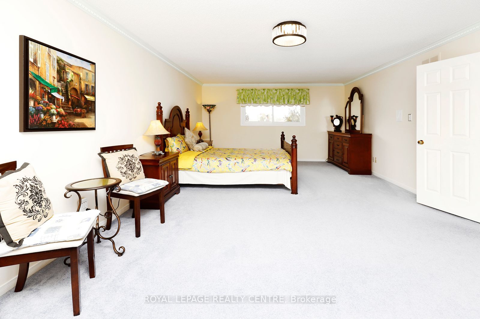 5680 Oldcastle Crescent Property Photo 18