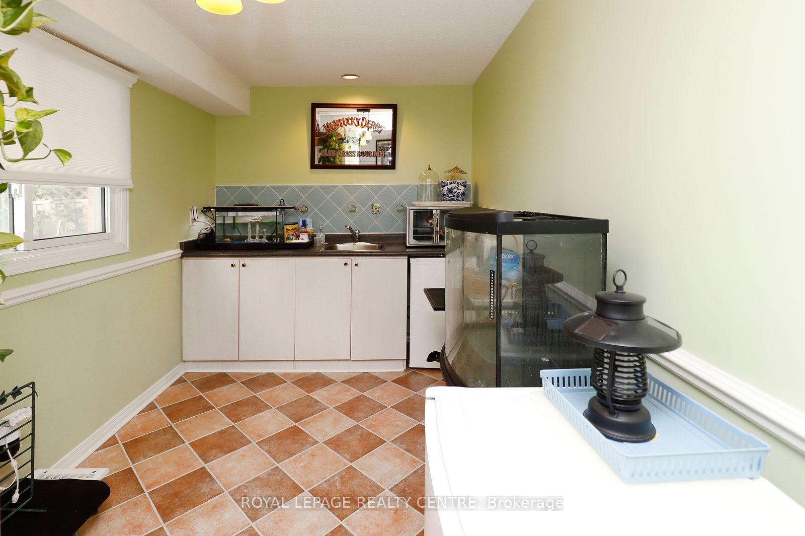5680 Oldcastle Crescent Property Photo 36