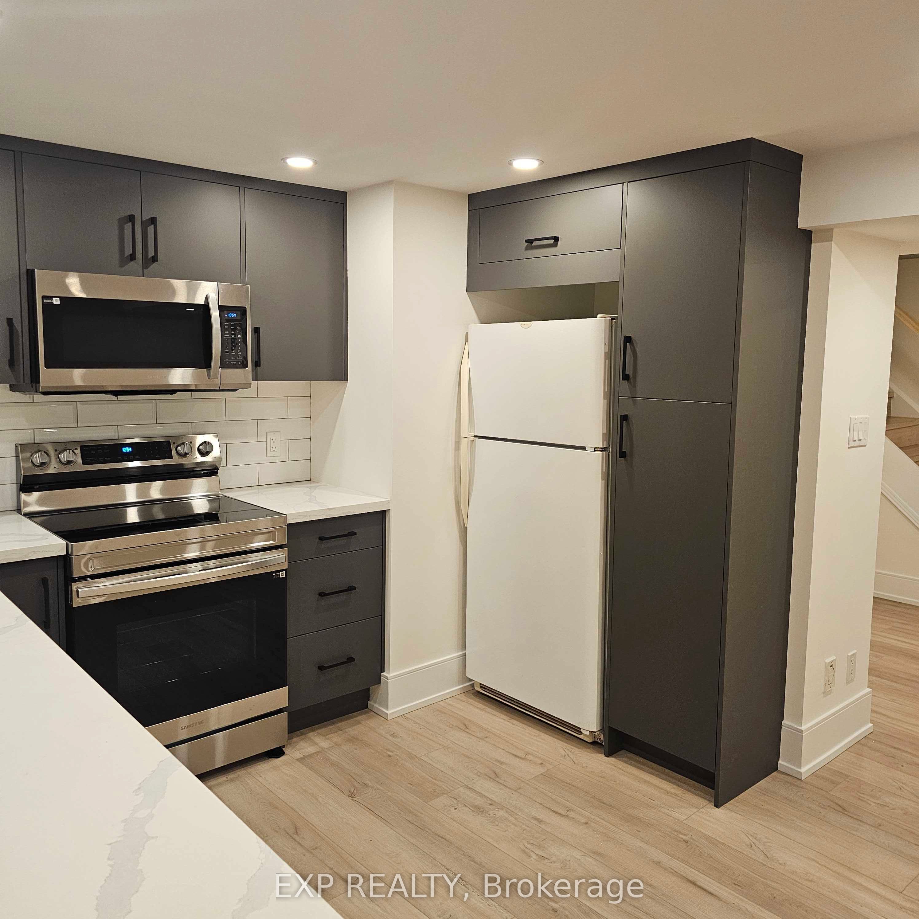5552 Bourget Drive Property Photo 2