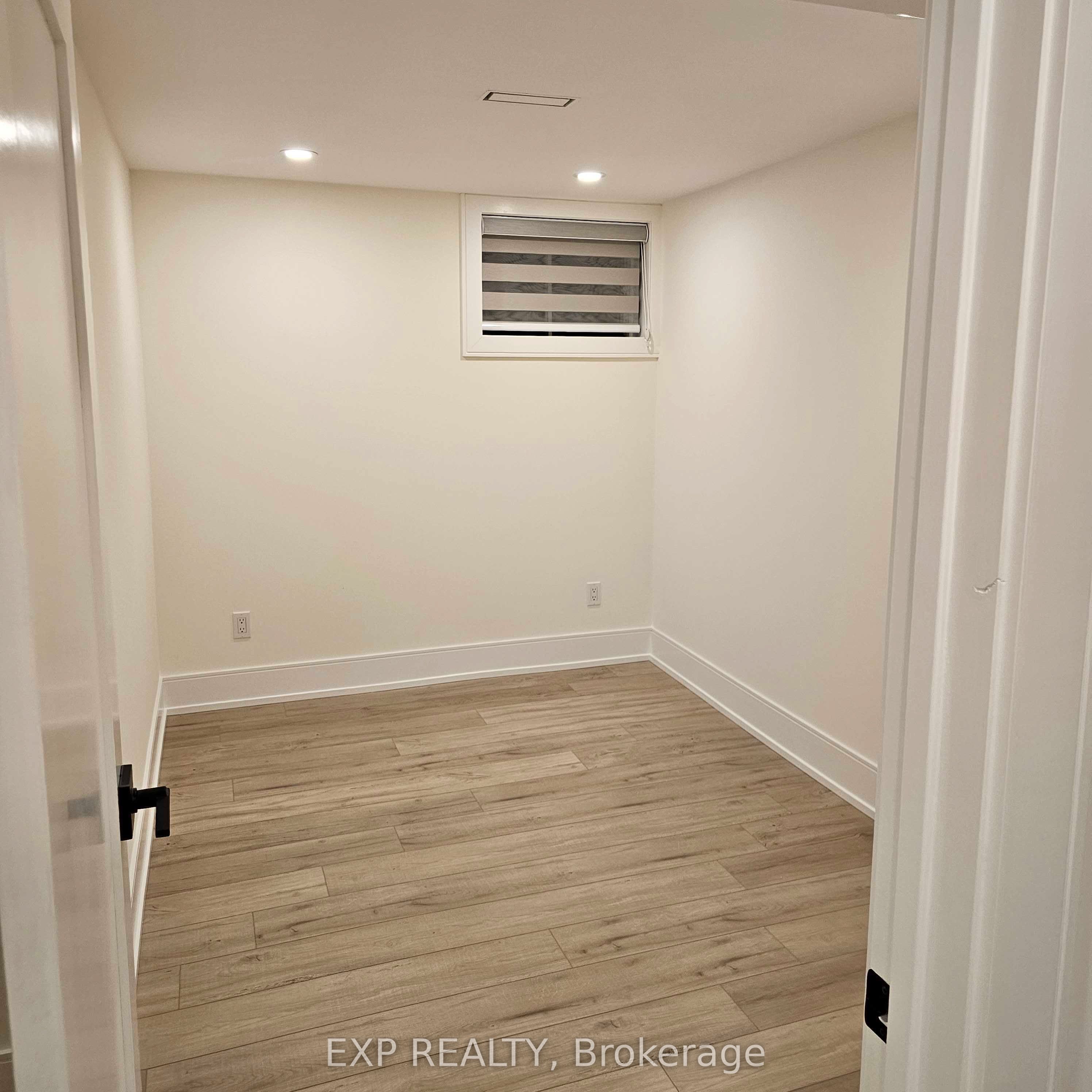 5552 Bourget Drive Property Photo 7