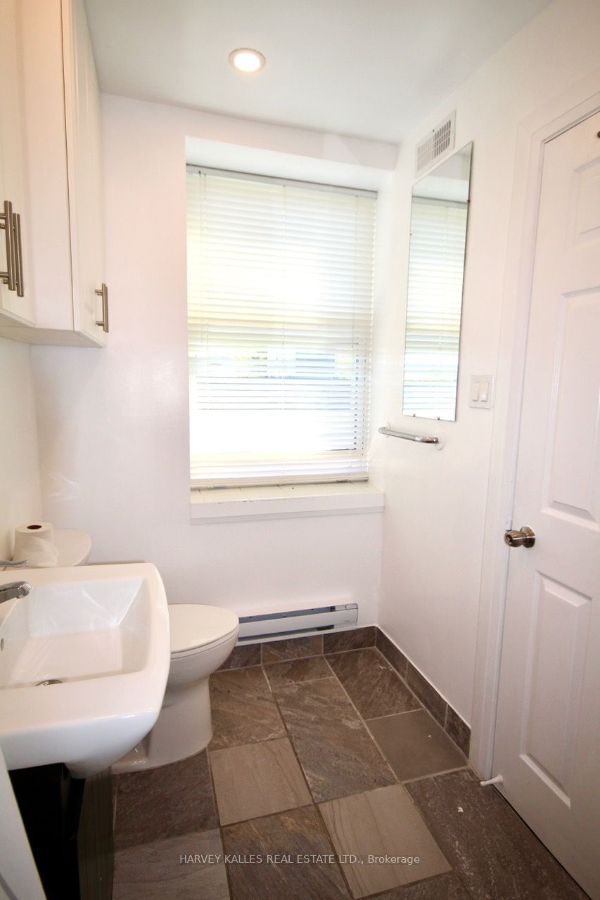 58 Rosemount Avenue 4 Property Photo 8