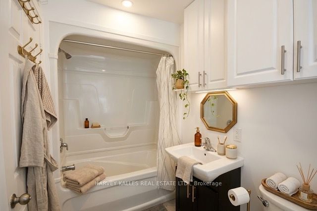 58 Rosemount Avenue 4 Property Photo 15