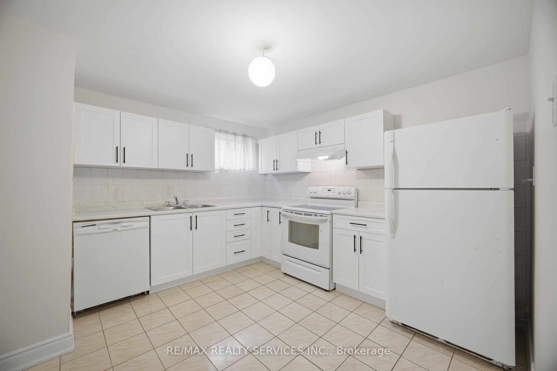 27 Edgemont Drive Property Photo 31