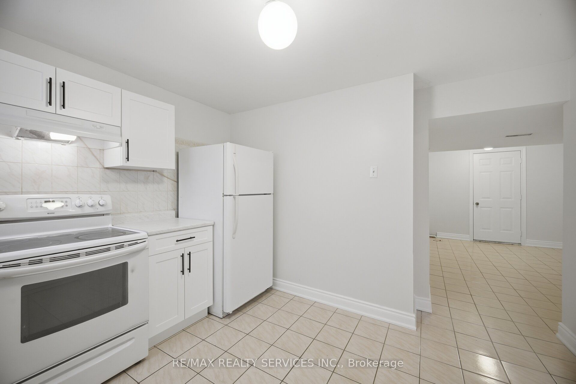27 Edgemont Drive Property Photo 33