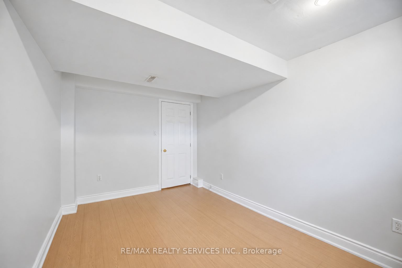 27 Edgemont Drive Property Photo 43