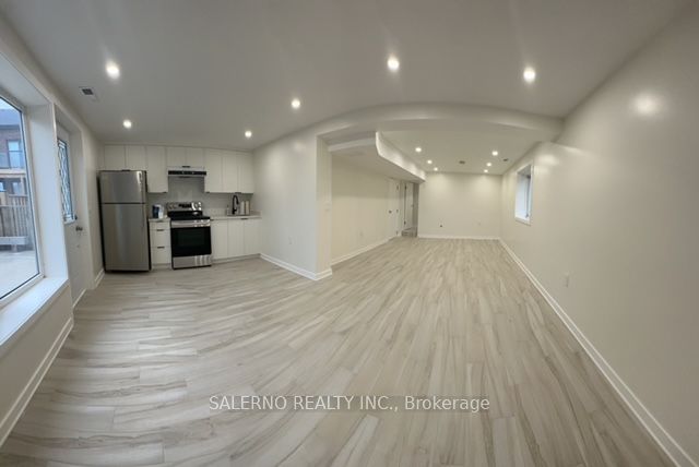 23 Redhill Avenue Lower Property Photo 3