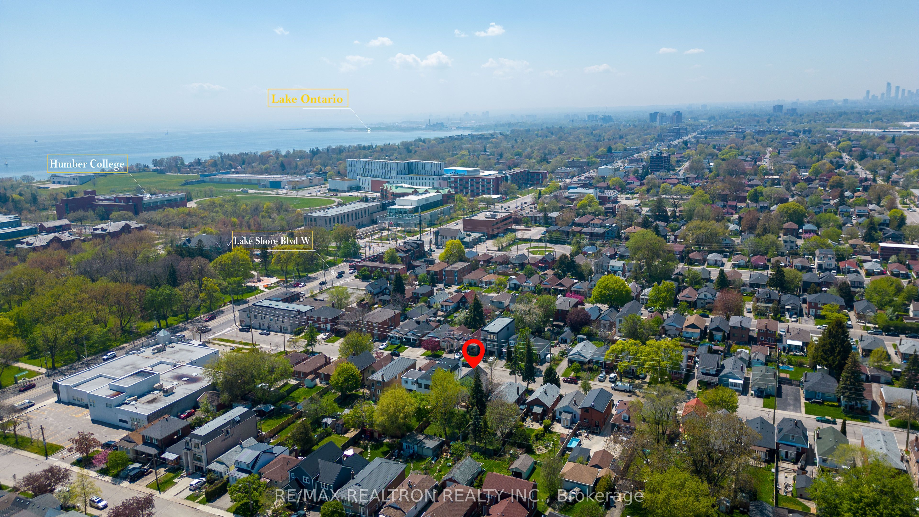 23 Sixteenth Street Property Photo 6