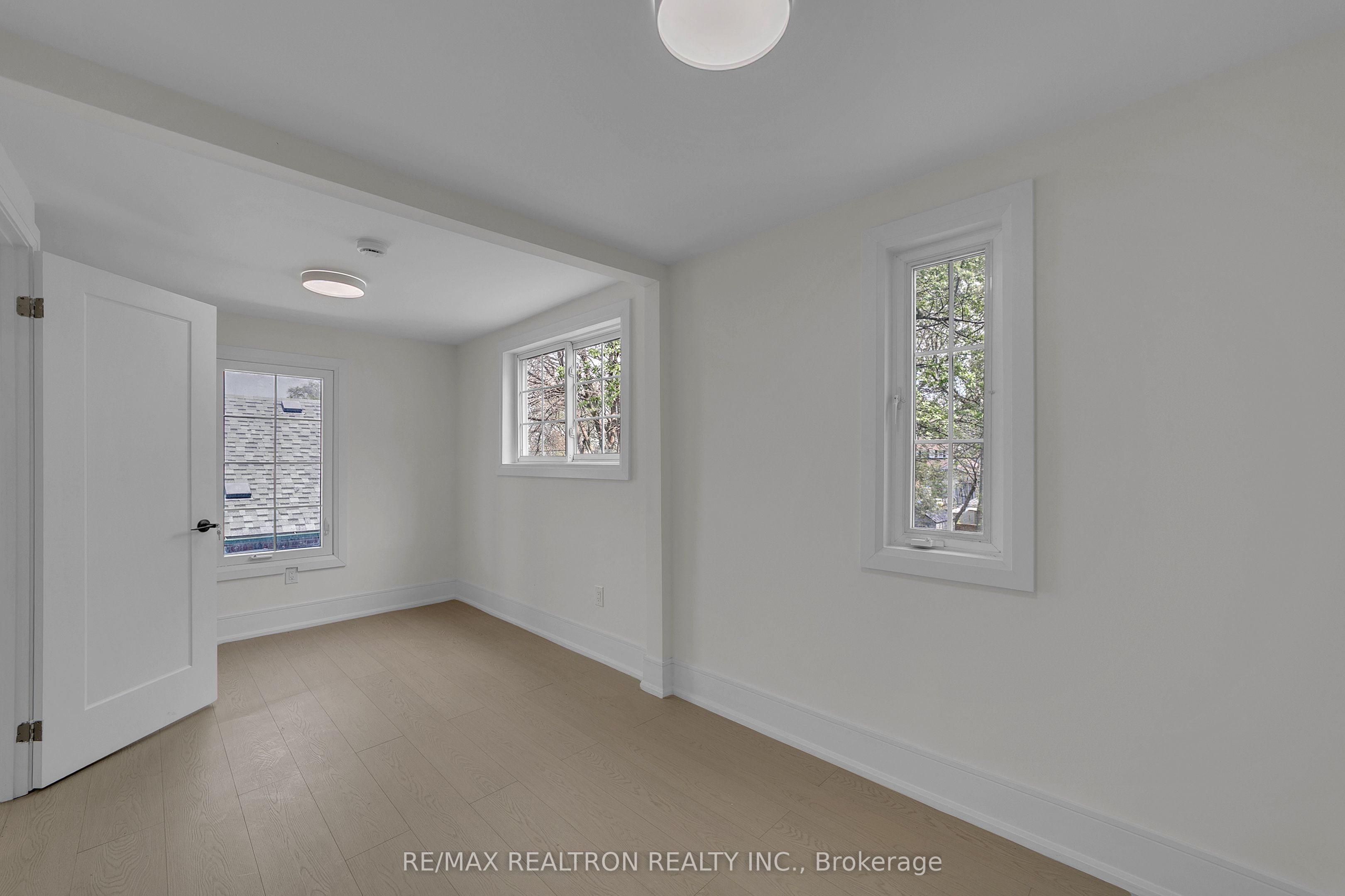 23 Sixteenth Street Property Photo 15