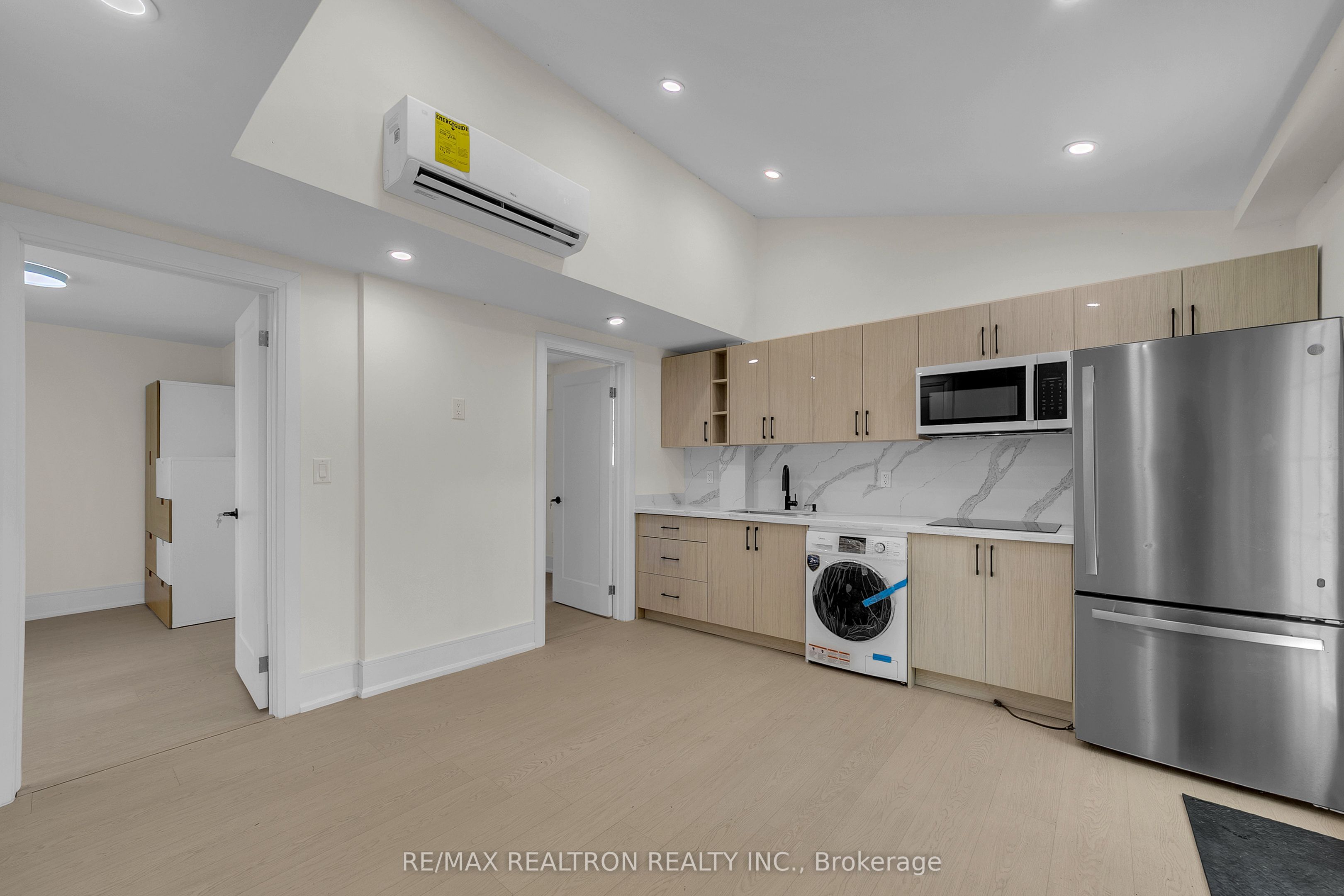 23 Sixteenth Street Property Photo 21