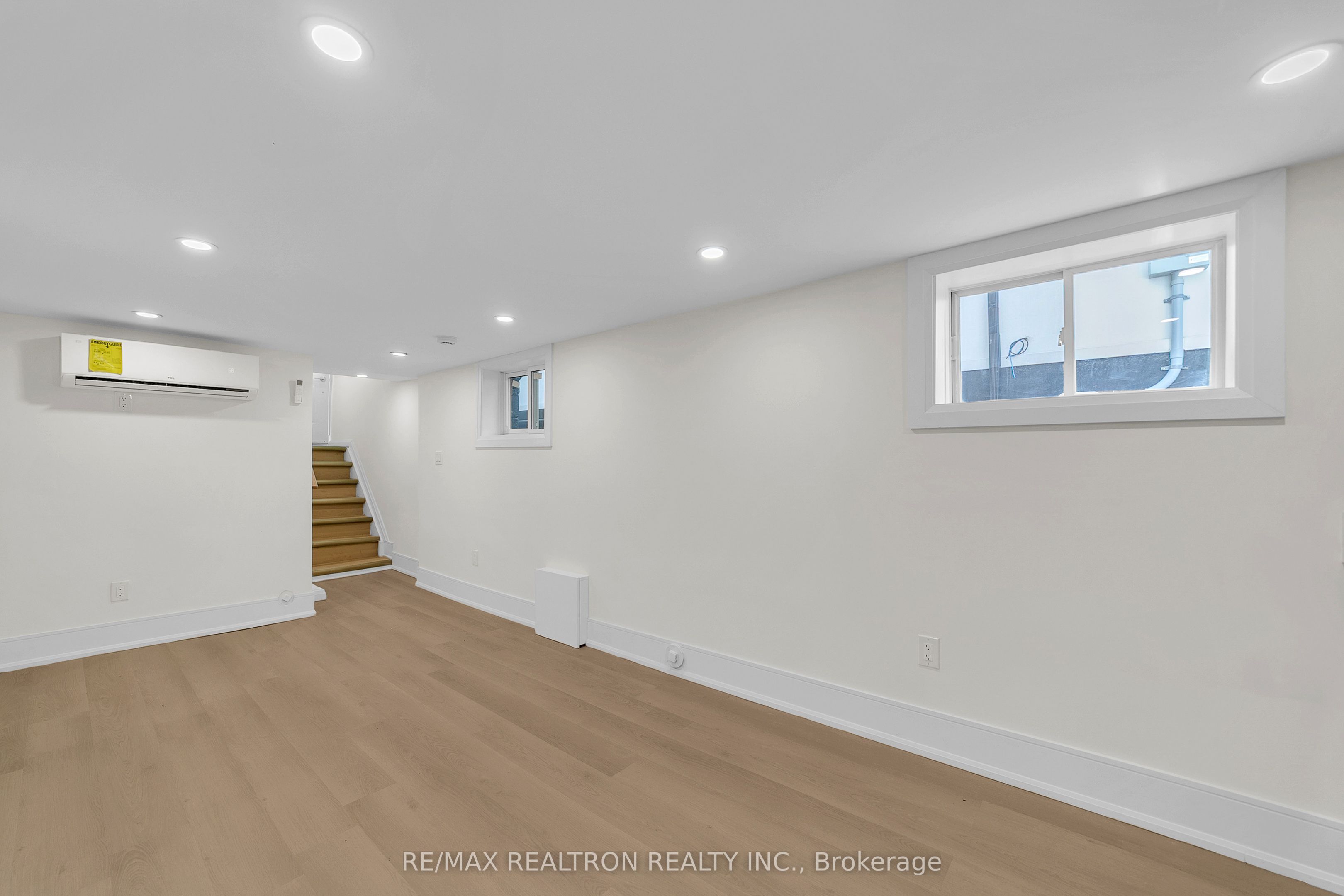 23 Sixteenth Street Property Photo 33