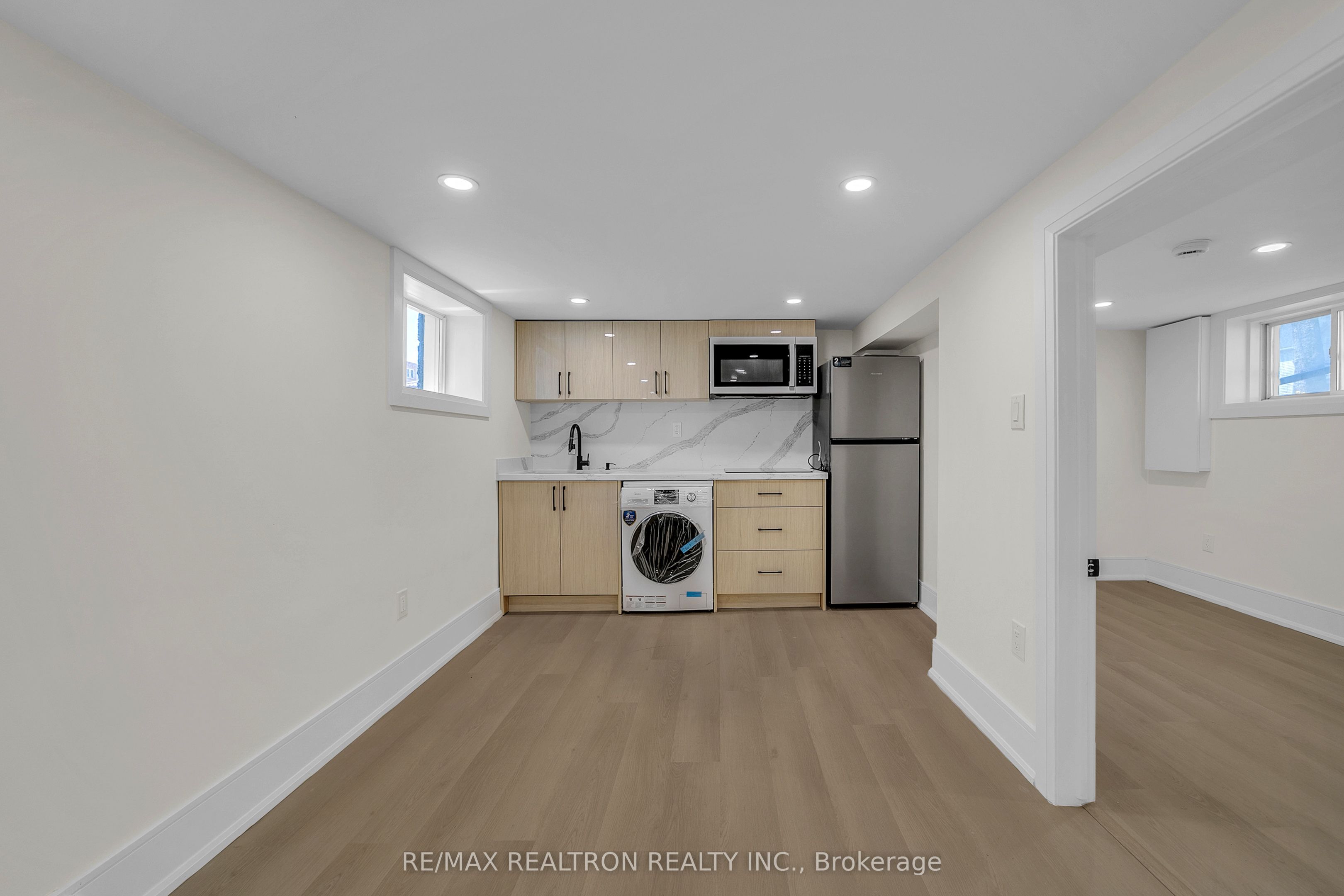 23 Sixteenth Street Property Photo 35