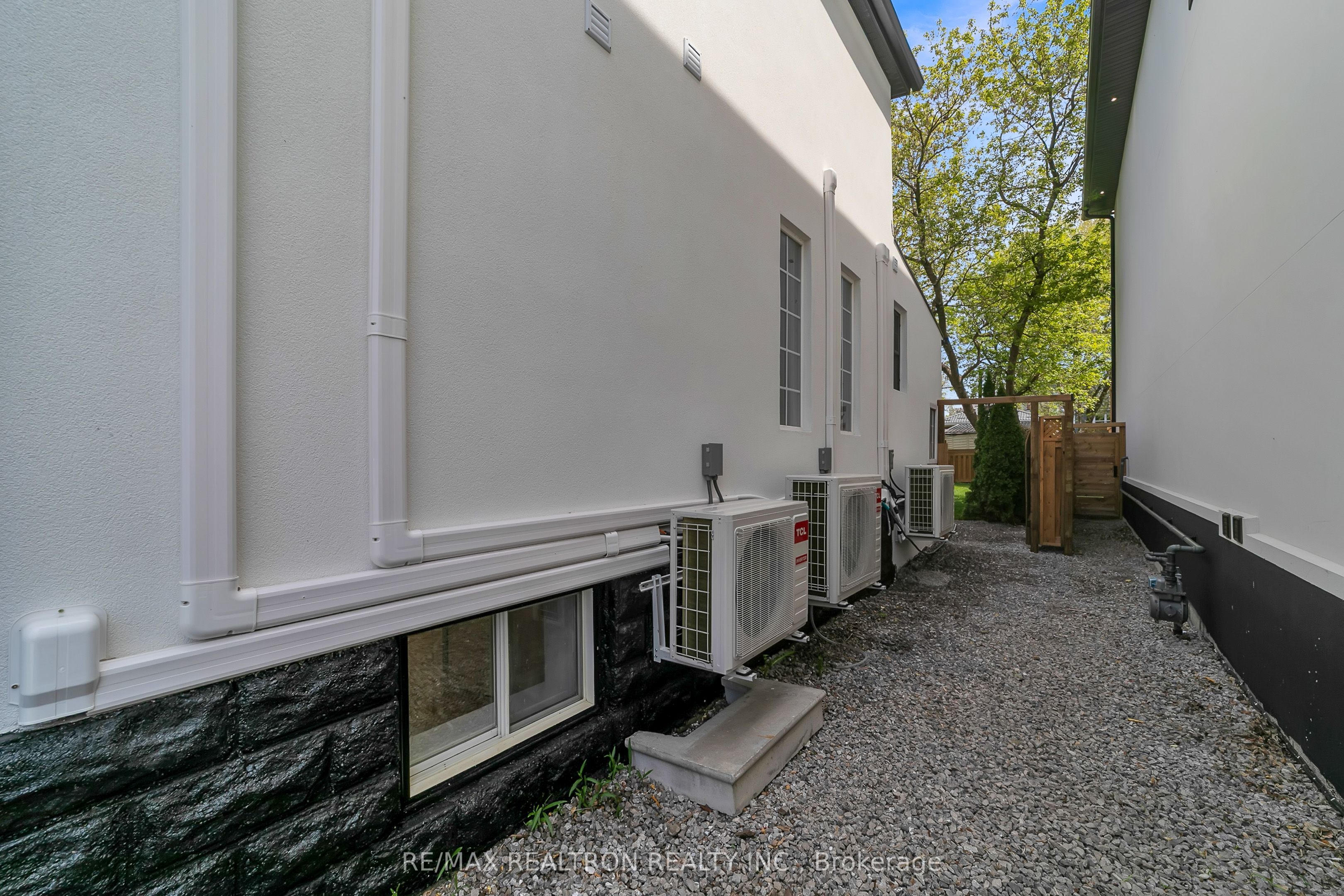 23 Sixteenth Street Property Photo 43