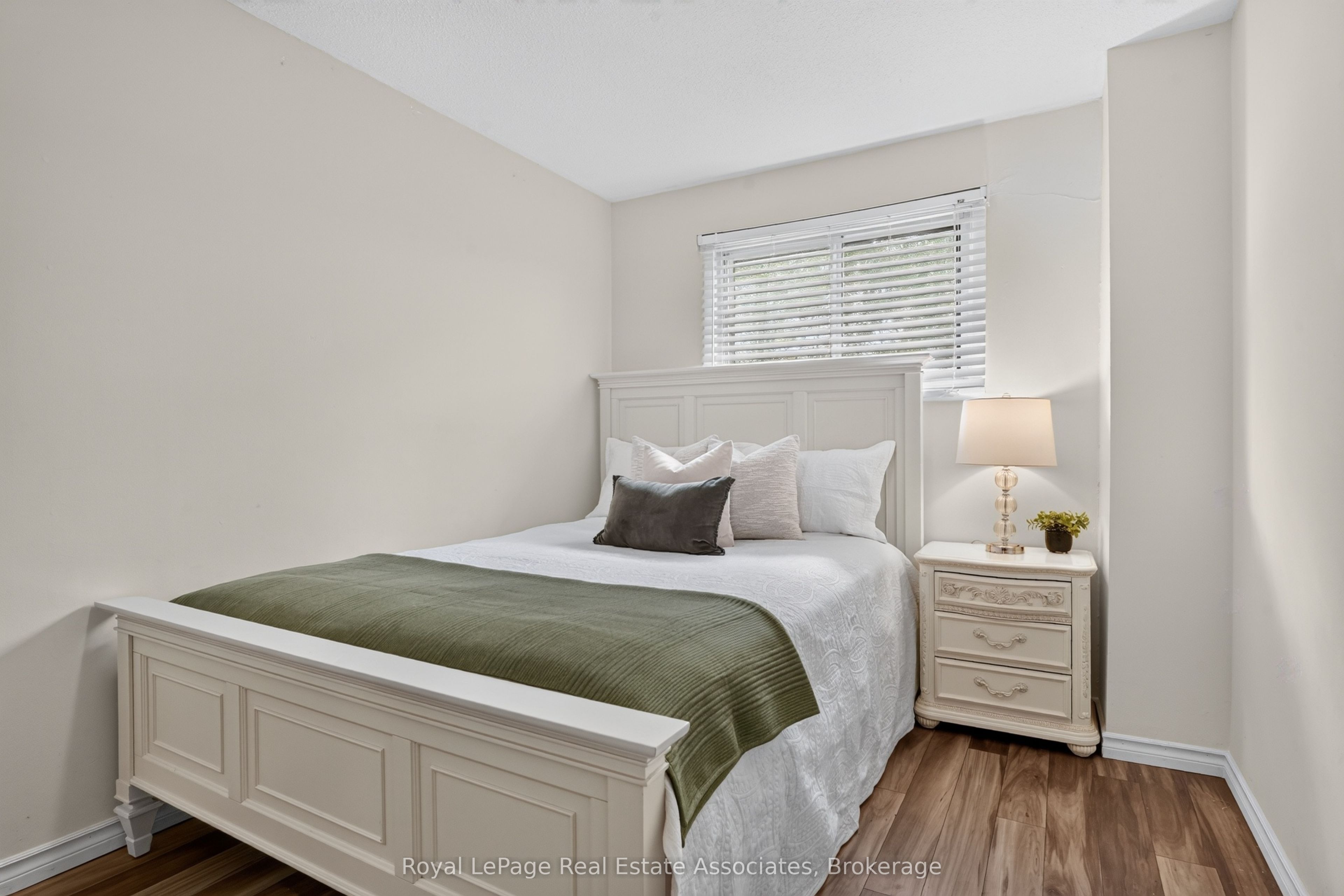 6 Ellerslie Road Property Photo 24
