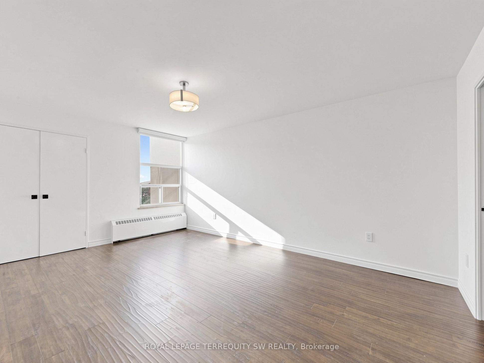 360 Ridelle Ave Avenue 2301 Property Photo 11