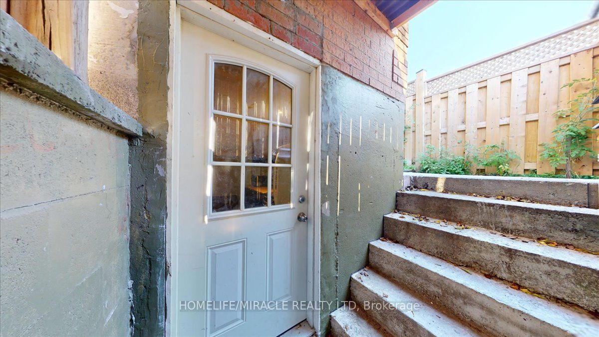 5026 Moulin Rouge Crescent Bsmnt Property Photo 5