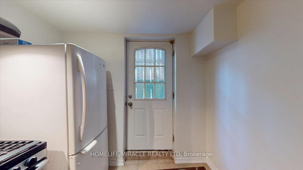 5026 Moulin Rouge Crescent Bsmnt Property Photo 6