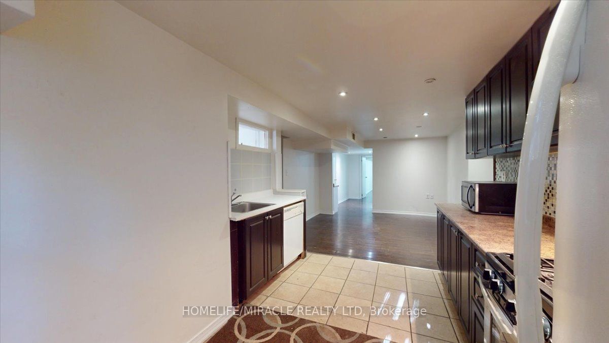 5026 Moulin Rouge Crescent Bsmnt Property Photo 7