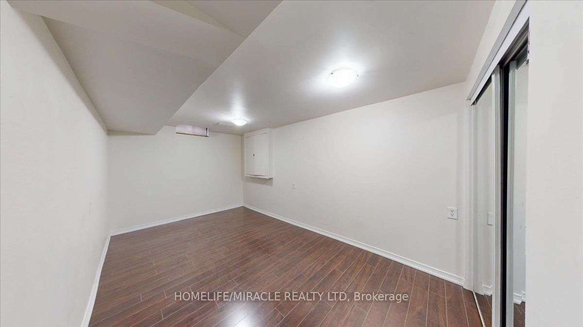 5026 Moulin Rouge Crescent Bsmnt Property Photo 17