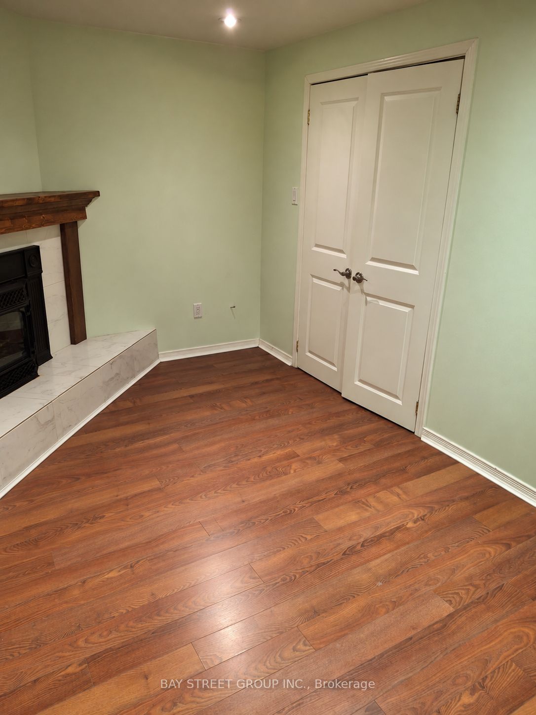 2120 Rathburn Road E 127 Property Photo 13