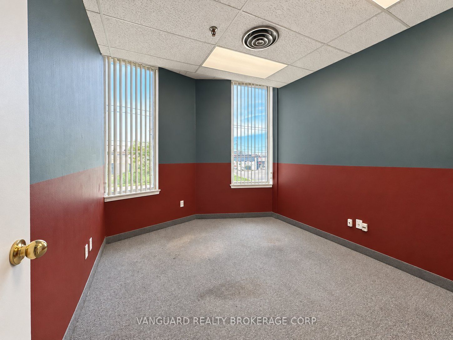 61 Alness Street 201 Property Photo 16