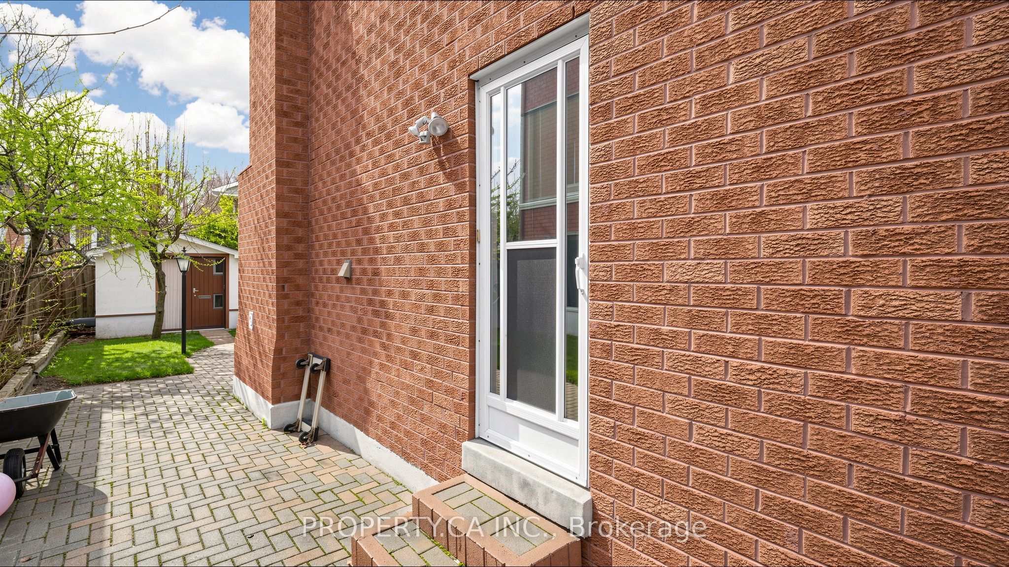 1469 Brentano Boulevard Property Photo 6