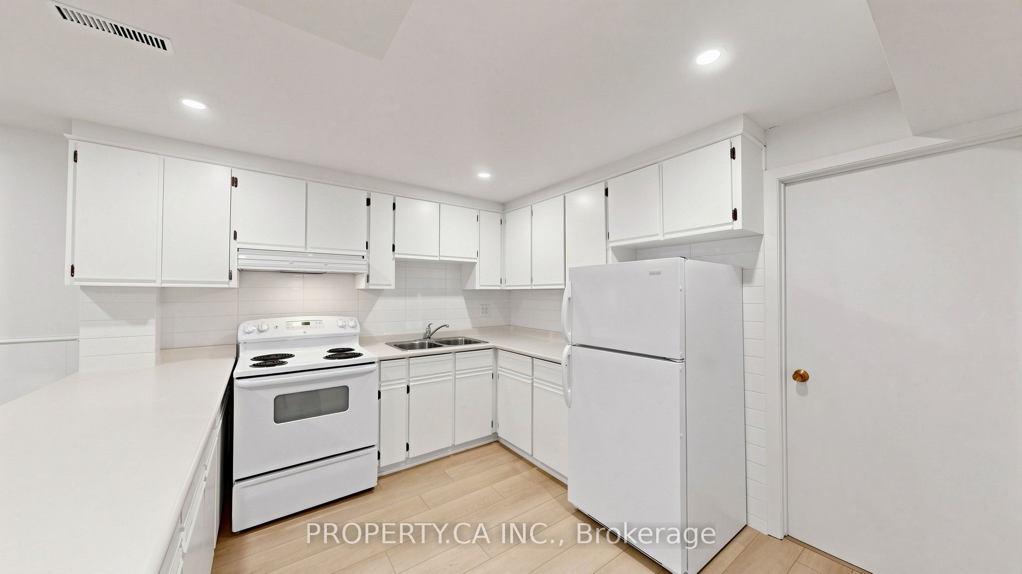1469 Brentano Boulevard Property Photo 35
