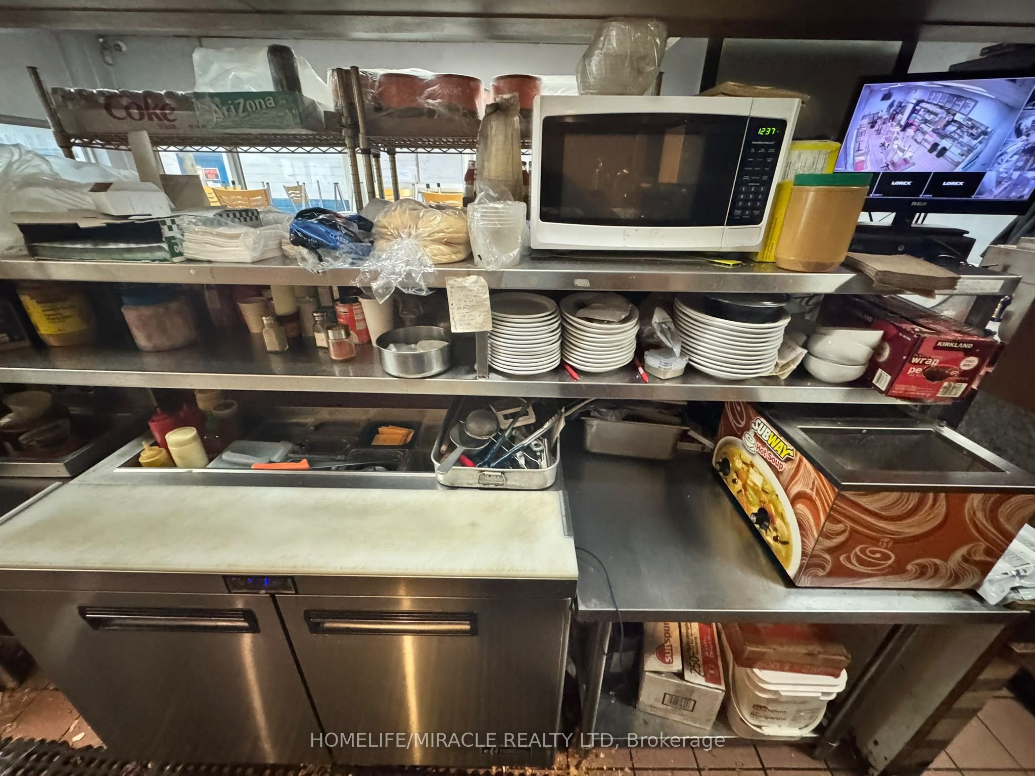 165 The Queensway Property Photo 9