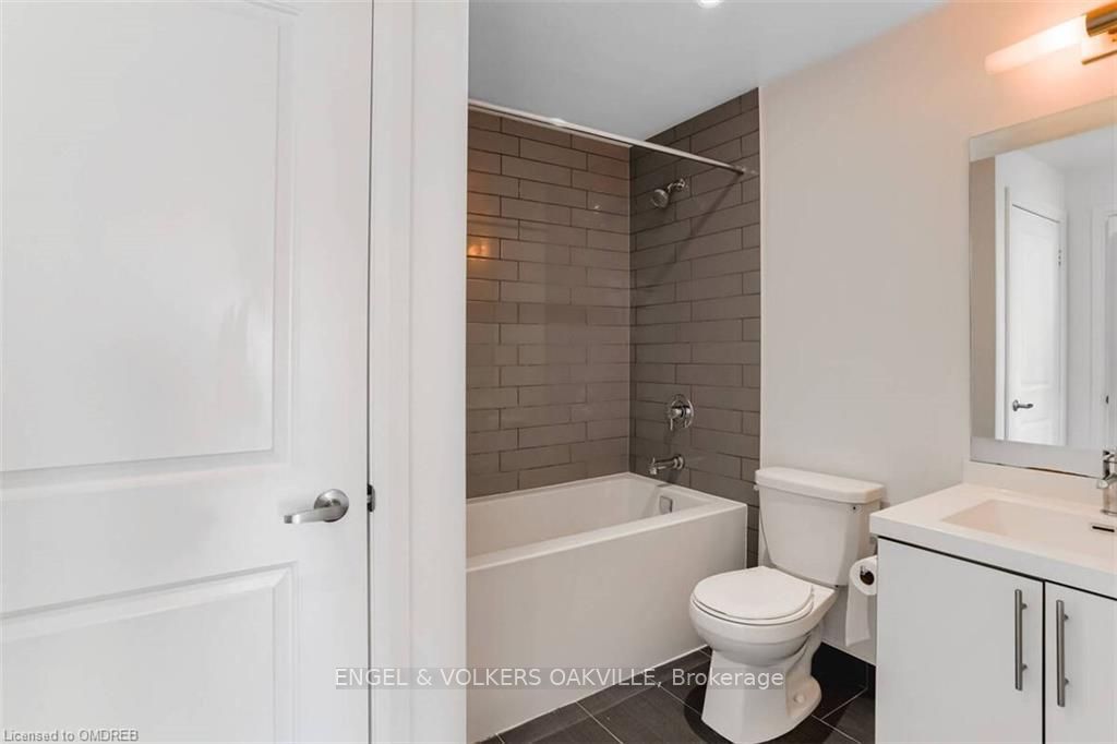65 Speers Road 710 Property Photo 11