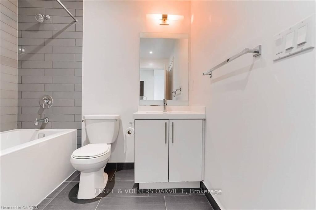 65 Speers Road 710 Property Photo 12