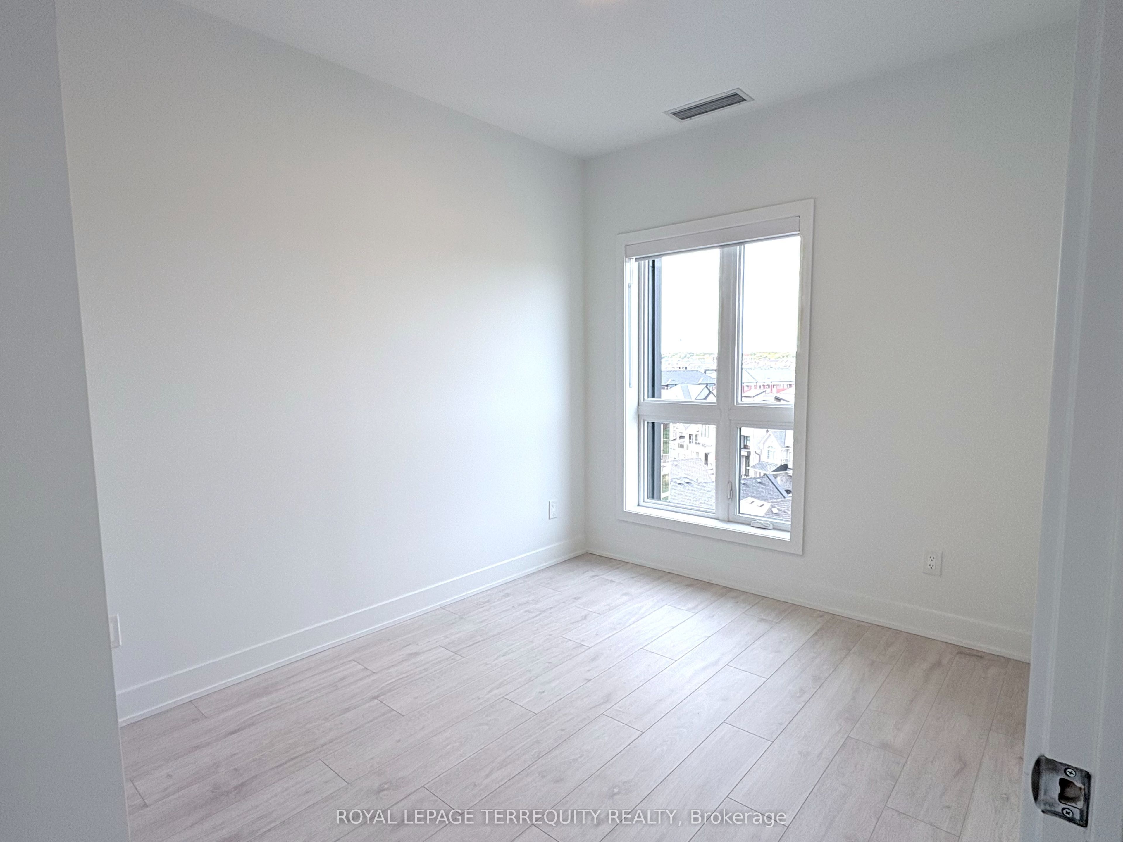 3008 William Cutmore Boulevard 702 Property Photo 21