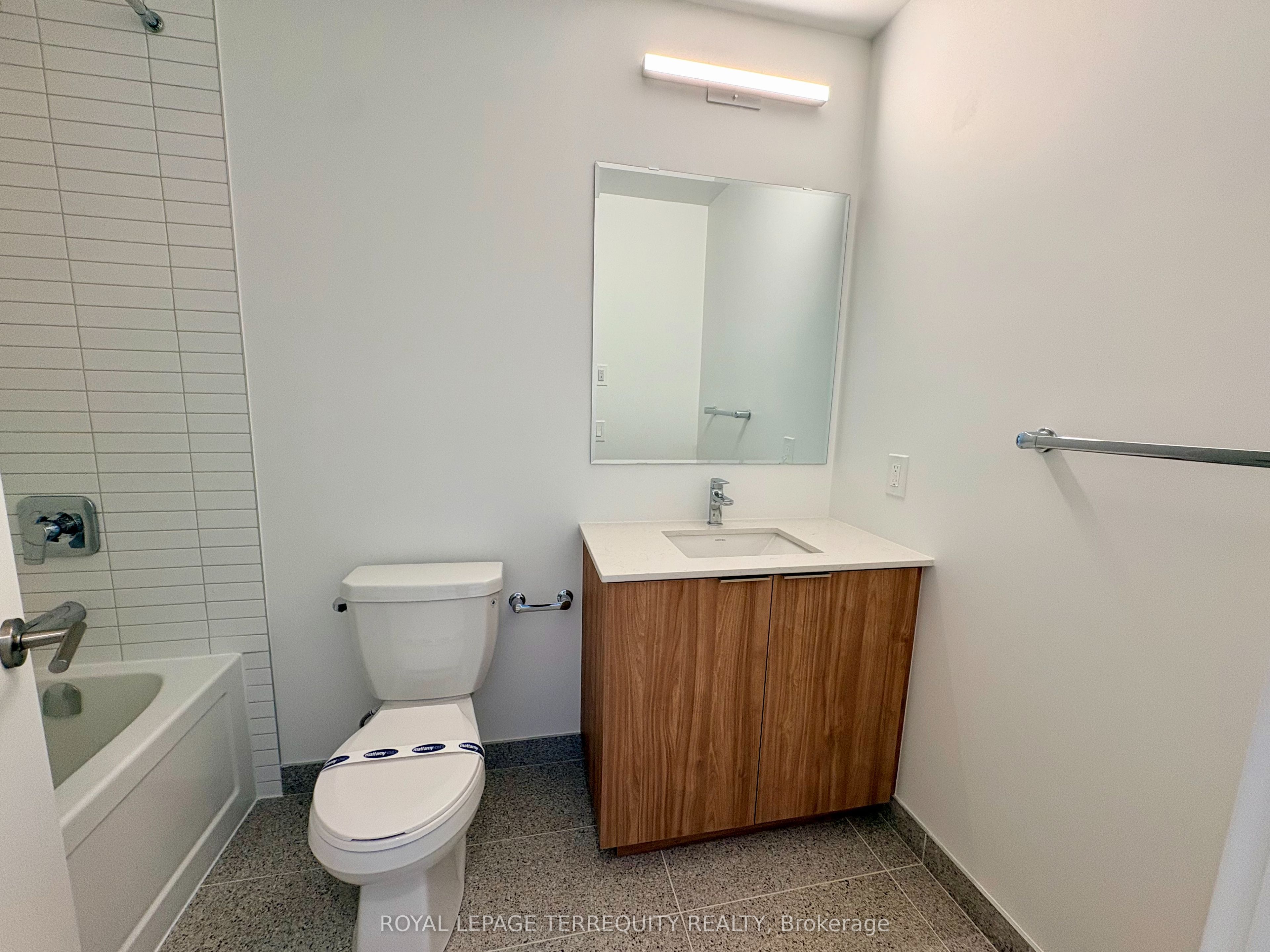 3008 William Cutmore Boulevard 702 Property Photo 26