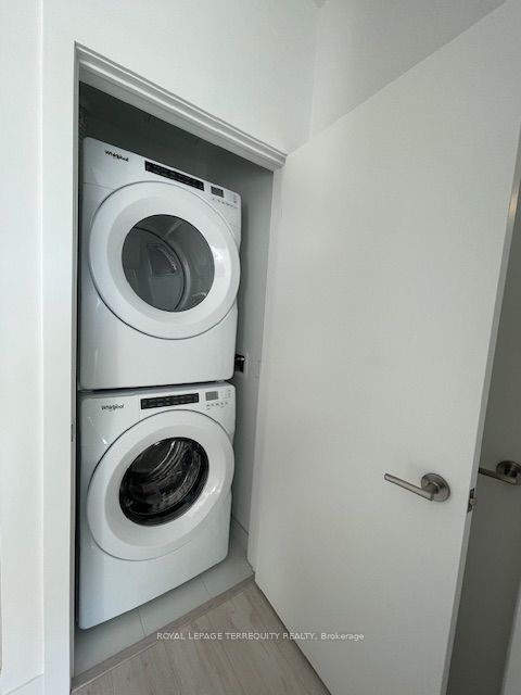 3008 William Cutmore Boulevard 702 Property Photo 28