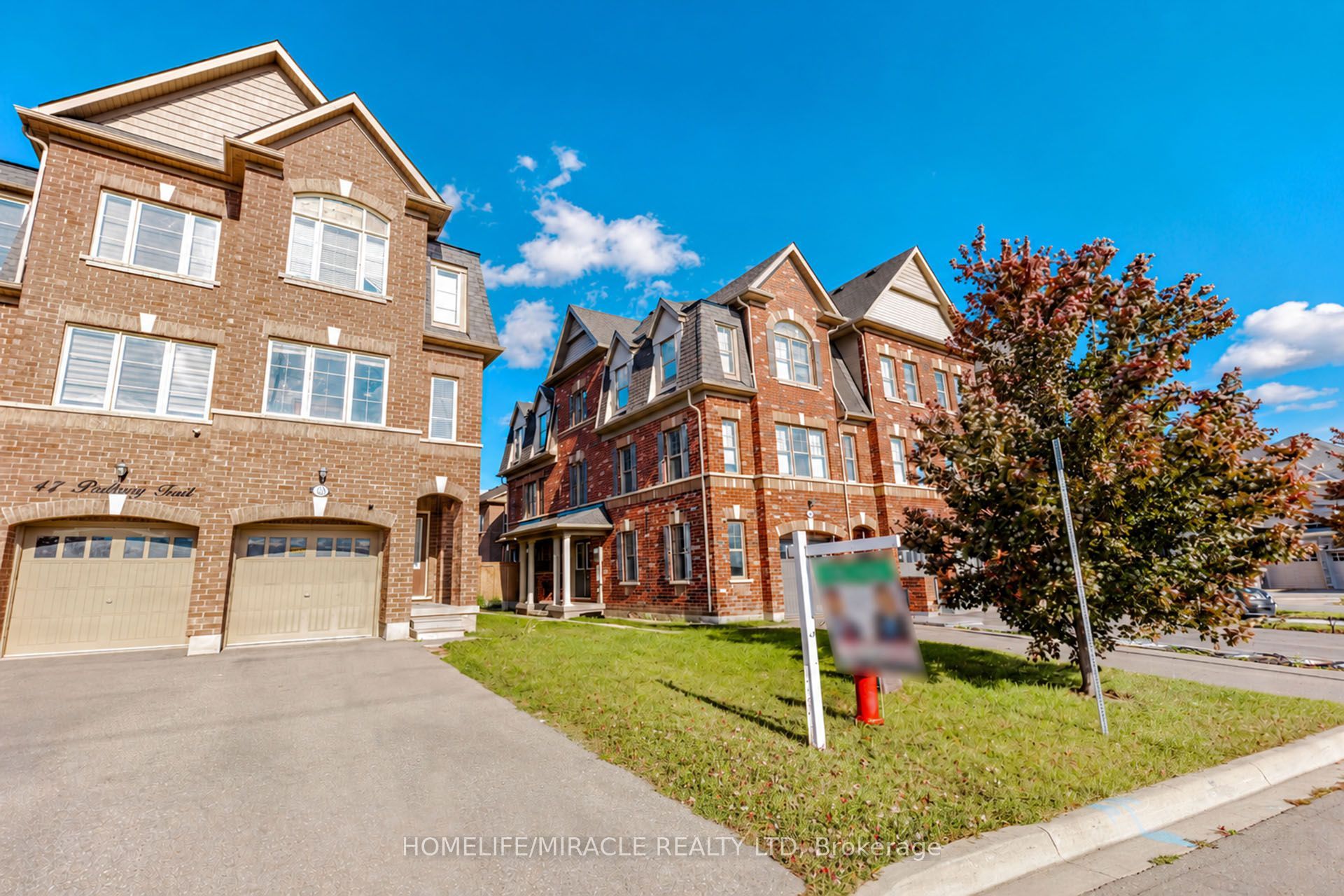 45 Padbury Trail Property Photo 2