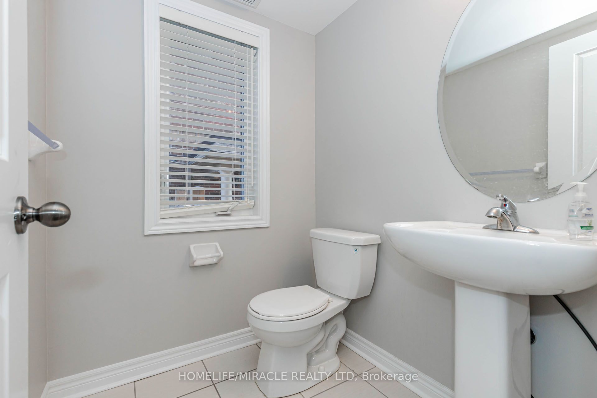 45 Padbury Trail Property Photo 11