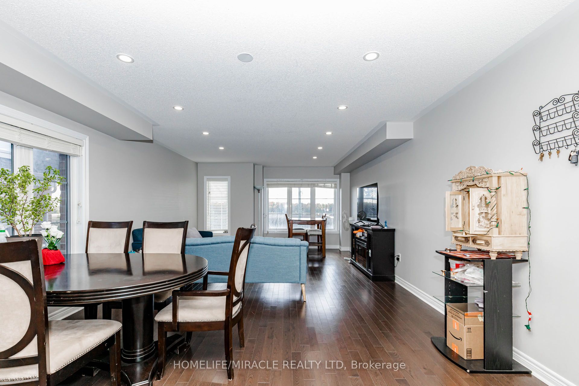 45 Padbury Trail Property Photo 14