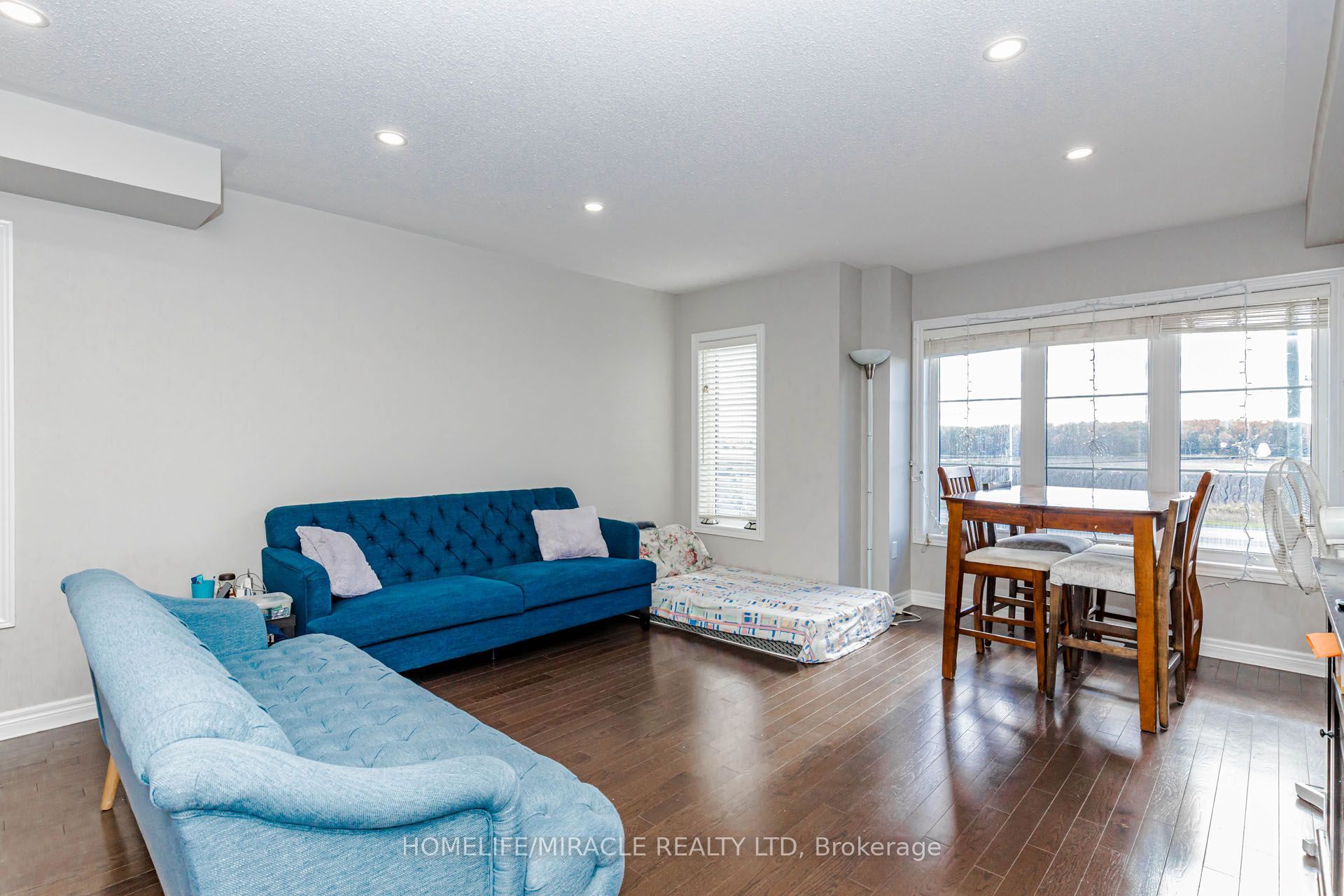45 Padbury Trail Property Photo 16