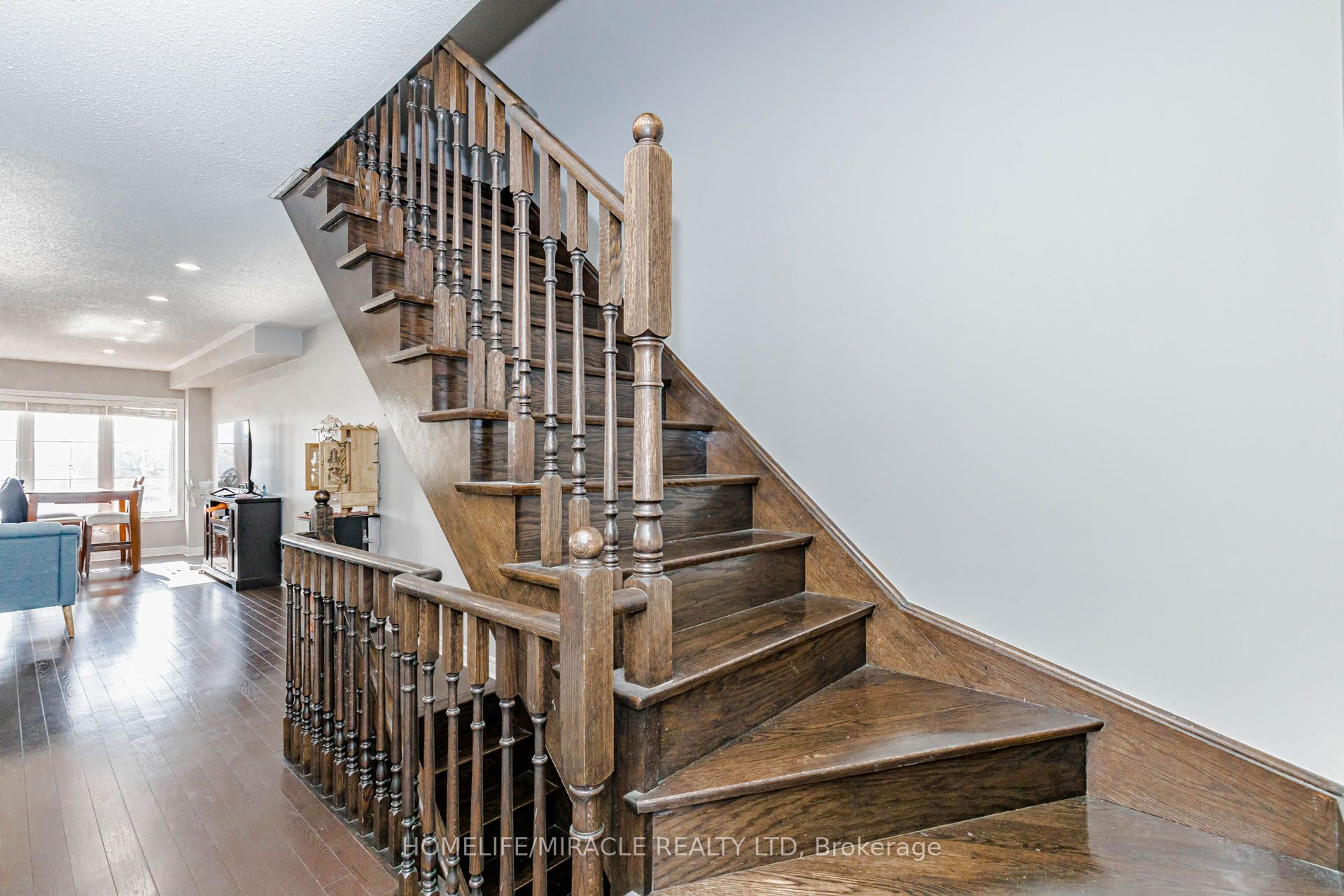 45 Padbury Trail Property Photo 26