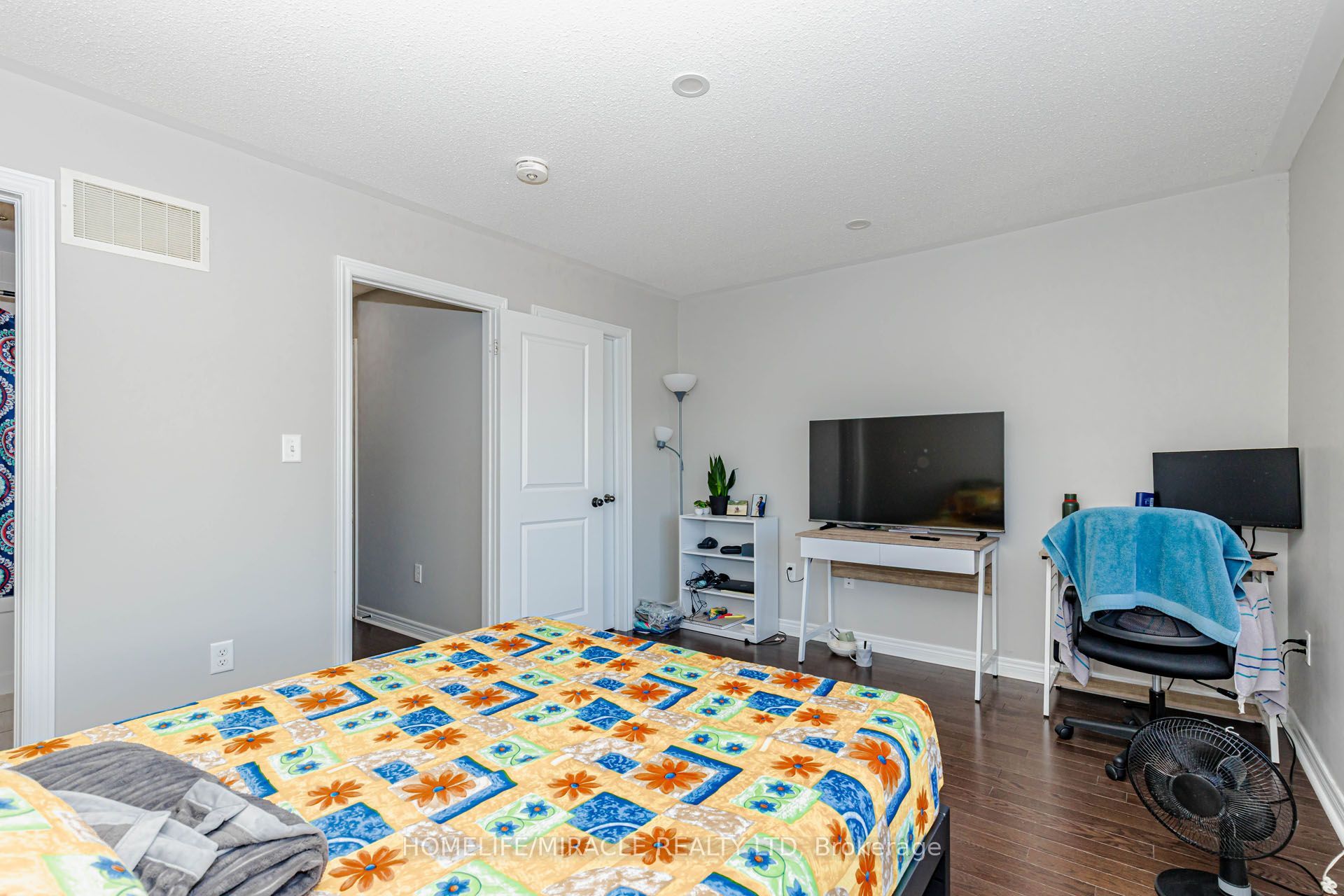 45 Padbury Trail Property Photo 32