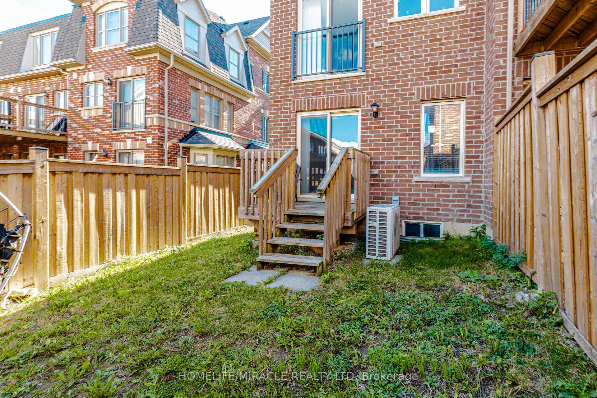 45 Padbury Trail Property Photo 47