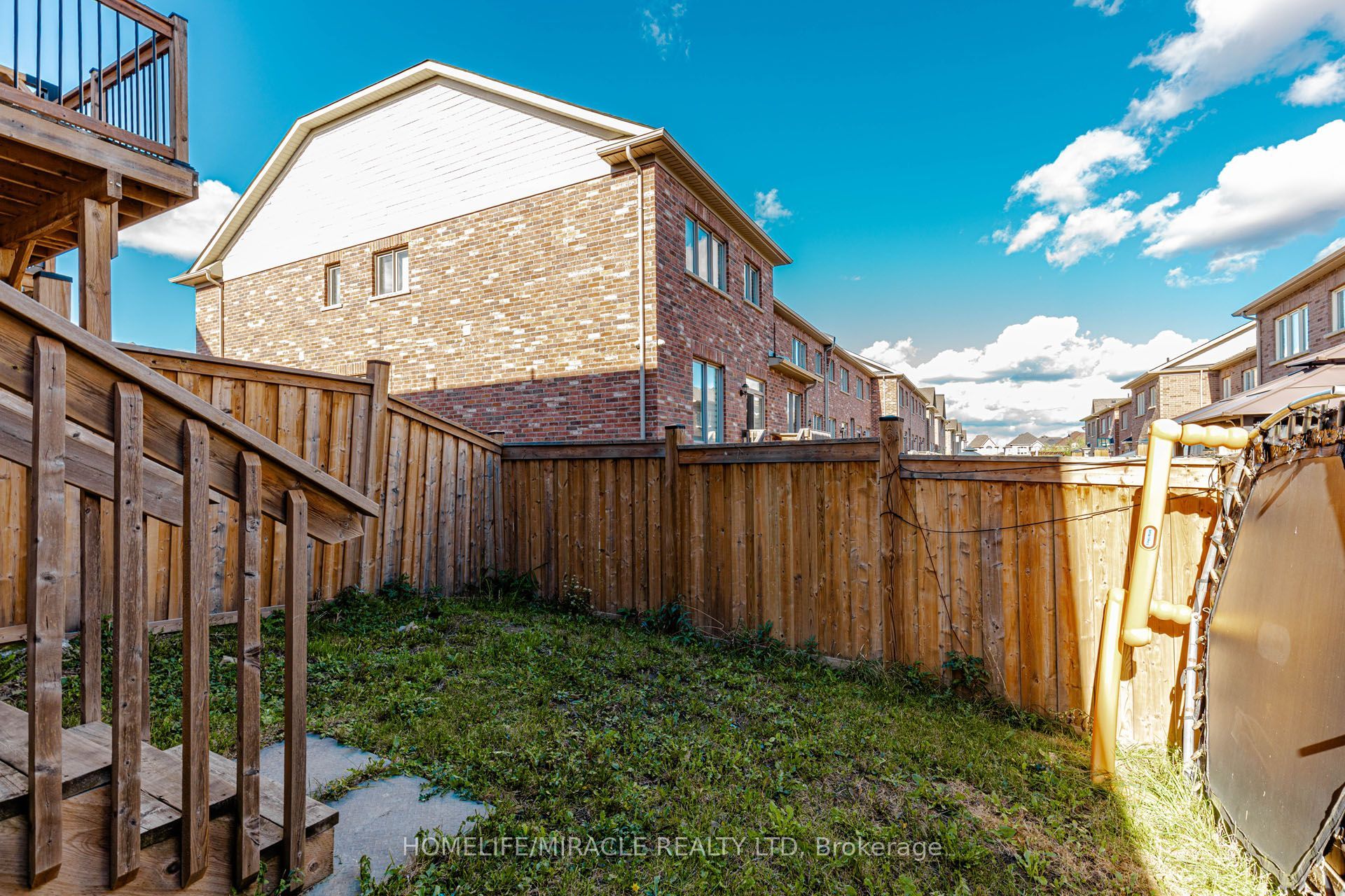 45 Padbury Trail Property Photo 48