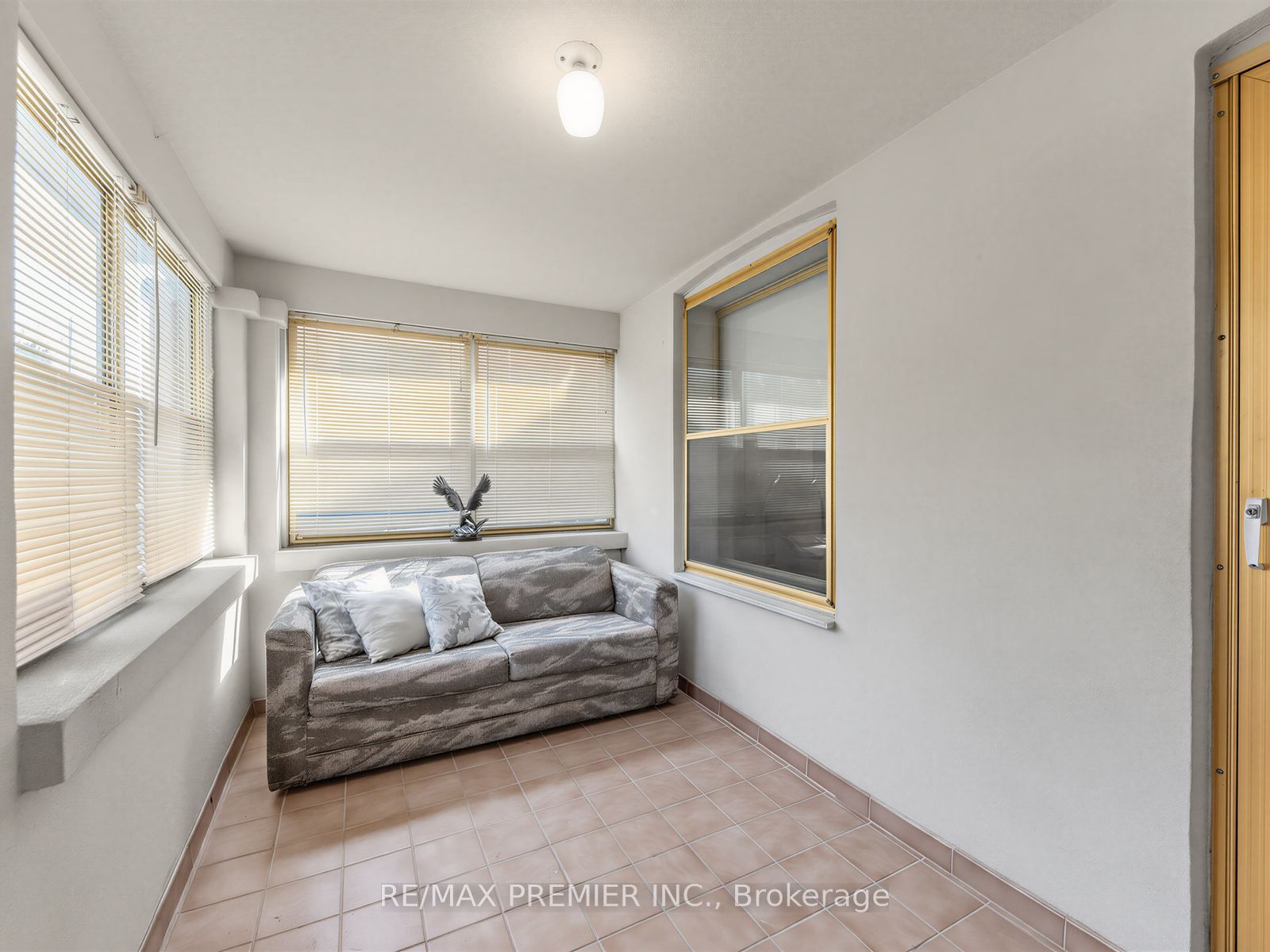 155 Ascot Avenue Property Photo 3