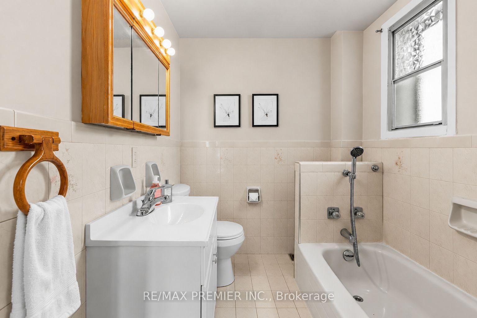 155 Ascot Avenue Property Photo 19