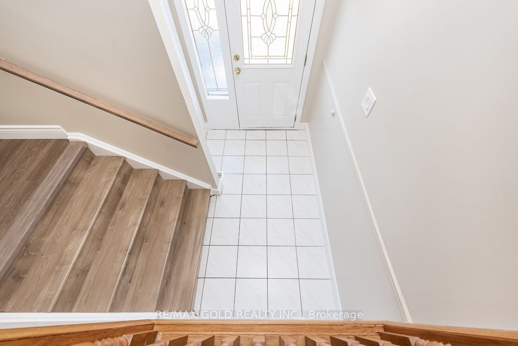7283 Sigsbee Drive Property Photo 4