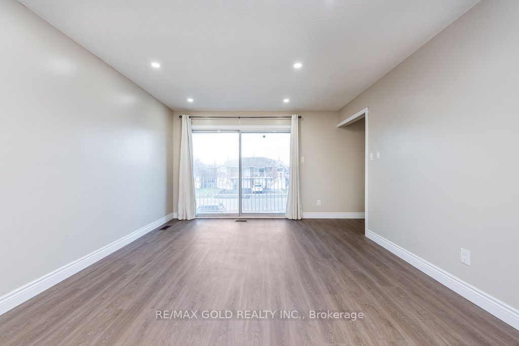 7283 Sigsbee Drive Property Photo 11