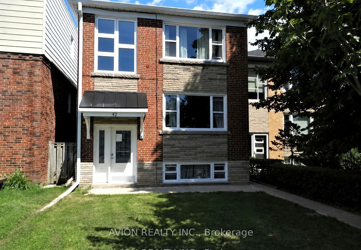 42 Emerald Crescent 1 Property Photo 1