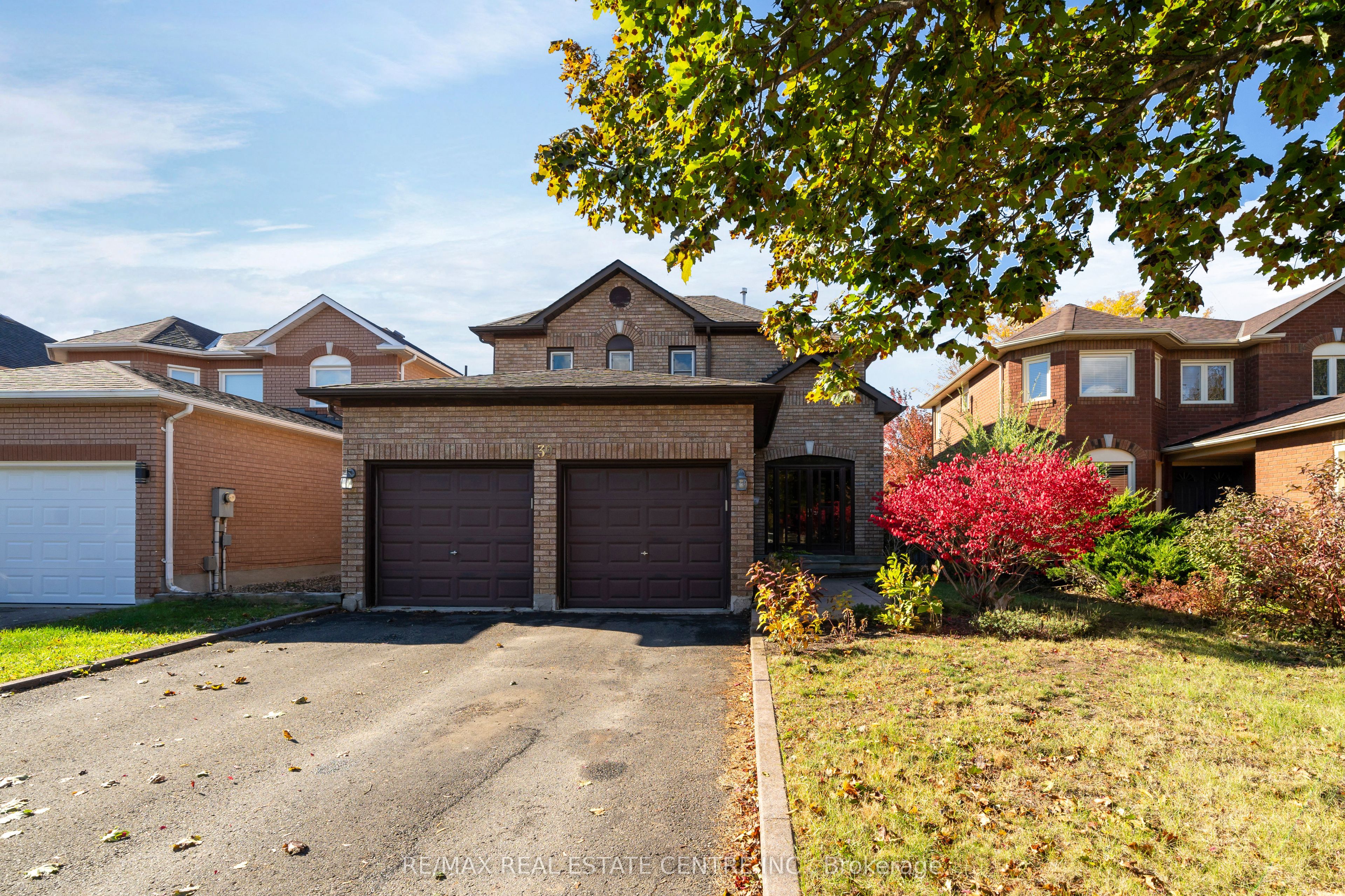 39 Killaloe Crescent Property Photo 1