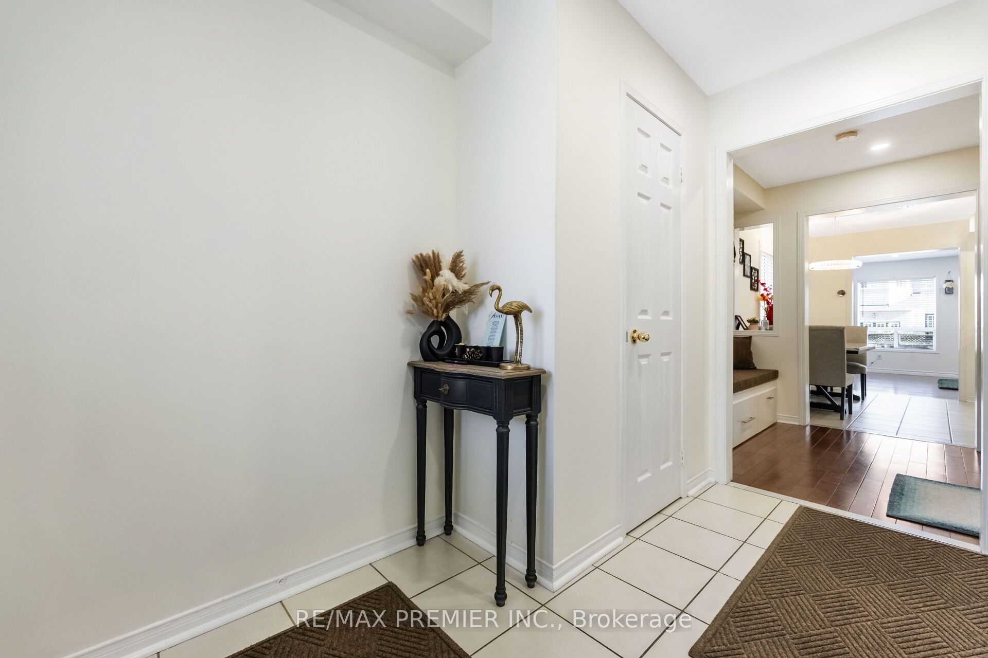 1268 Newell Street Property Photo 5